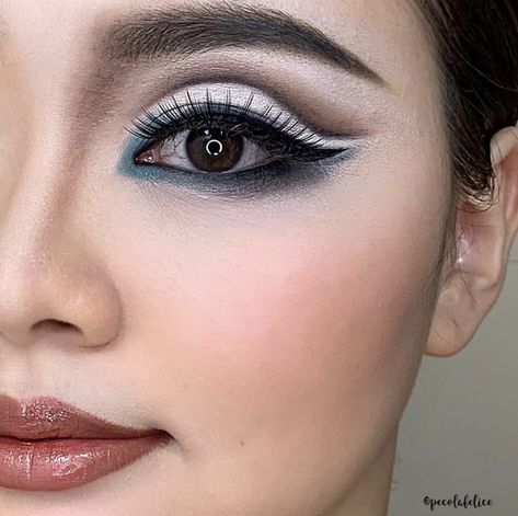 Swan Lake Makeup, Ballet Stage Makeup, Lake Makeup, Ballet Stage, Lake Theme, Show Makeup, Stage Makeup, Roller Skate, Swan Lake