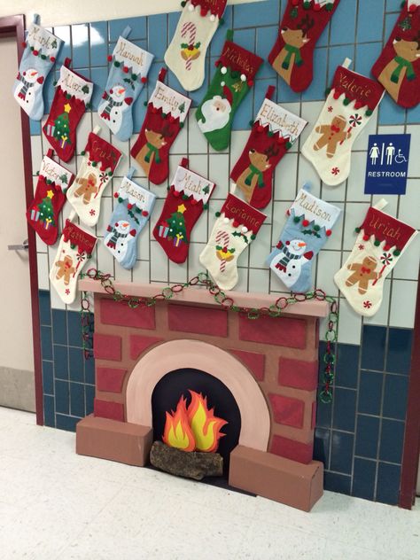 Fireplace Paper Fireplace, Fireplace Hallway Decoration School, Classroom Fireplace, Diy Fireplace For Classroom, Fireplace Board Preschool, Diy Fireplace Craft Christmas, Paper Fireplace For Classroom, Fireplace Christmas Door Classroom, Preschool Door Decorations