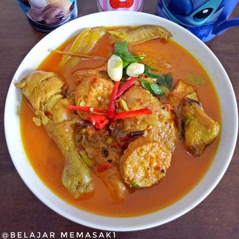 Ayam Kecap, Masakan Malaysia, Kari Ayam, Quick Cooking Recipes, Malaysian Food, Joy Of Cooking, Indonesian Food, Culinary Recipes, Hearty Soups