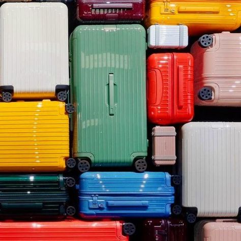 @icantaffordthisbutmaybeshecan on Instagram: "Seeing the full collection of @rimowa colours by @barberosgerby stacked up sparks a lot of joy! (Malika)" Suitcase Rimowa, Luggage Photography, Suitcase Design, July Luggage, Rimowa Luggage Aesthetic, Valigie Rimowa Set, Rimowa Luggage Colors, Rimowa Luggage Set, American Tourister