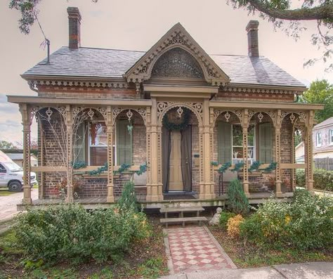 The Crystal Cottage - 35 Chatham Street, Brantford, Ontario Brick Carriage House, House With A Porch, Farmhouse 5540, Victorian Tiny House, Cute Cottages, Cozy Cottages, Tiny Cottage, Victorian Cottage, Painted Ladies