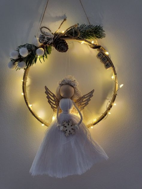 Macrame Angle Diy, Easy Macrame Angel, Angel Dream Catcher, Easy Macrame Angel Ornament, Macrame Angel Tutorial Video, Macrame Angel Tree Topper, Diy Angels, Macrame Dream Catcher, Dream Catcher Craft