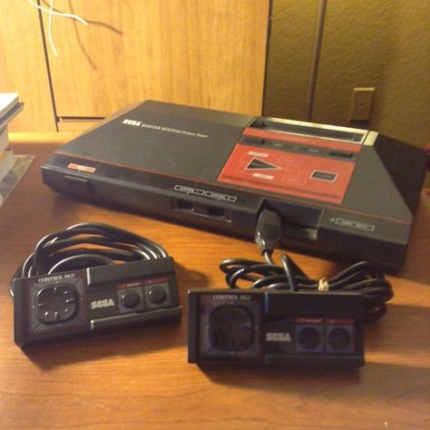 Sega Master System, a good part to any arcade or collection. Sega Master System, Game Collection, I Am Game, Electronic Products, Quick Saves