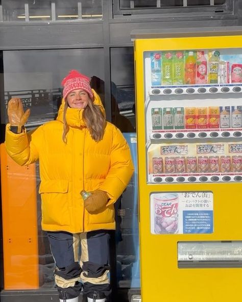 Hildur Karlsson, Japan Vibes, Vending Machines, November 13, Vending Machine, Hot Drink, Skiing, Japan, Drinks