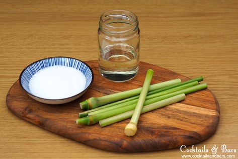 How to Make Lemongrass Syrup - Cocktails & Bars Korean Alcohol, Syrup For Cocktails, Lemongrass Recipes, Simple Syrup Cocktails, Rosemary Syrup, Rhubarb Syrup, Lemonade Punch, Pineapple Syrup, Orange Syrup