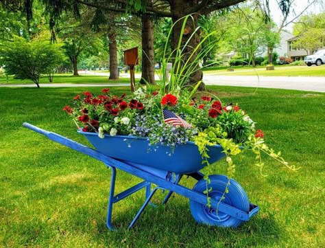 Flowers In A Wheelbarrow Ideas, Garden Wheelbarrow Ideas, Flowers In Wheelbarrow Ideas, Wheel Barrow Planters, Old Wheelbarrow Ideas Planters, Old Wheelbarrow Ideas, Wheelbarrow Planter Ideas, Wheelbarrow Flowers, Wheel Barrel Planter