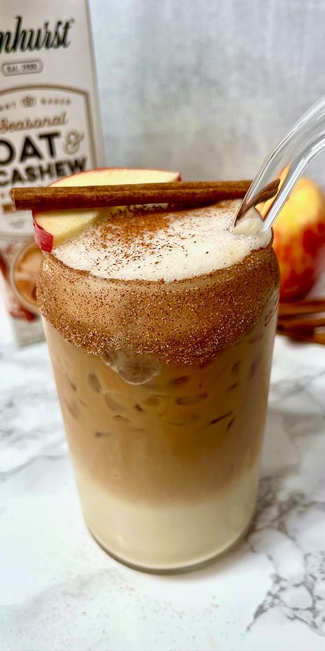 Caramel Apple Latte, Apple Pie Latte, Caramel Apple Coffee, Healthy Caramel Apple, Maple Marshmallows, Dreams Aesthetic, Fun Beverages, Digital Cookbook, Stick Season