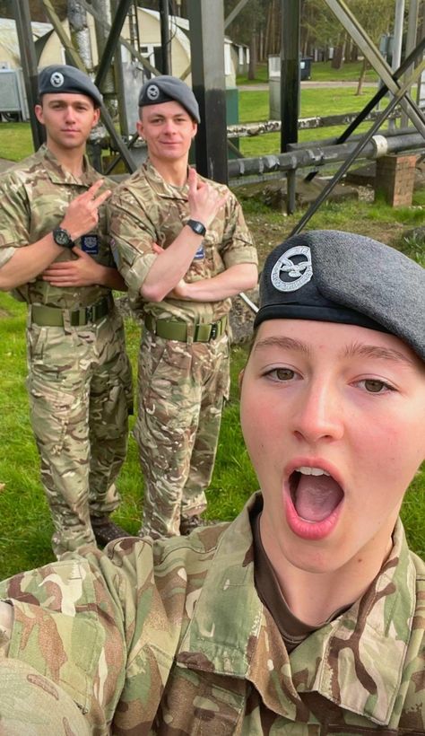 Army Officer Aesthetic, Air Cadets Aesthetic, Air Cadets Uk, Military Girl Aesthetic Outfit, Tf 141, Army Cadets, Women In Military Aesthetic, Air Cadets, Military Uniform Female