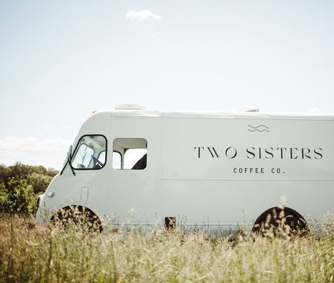 Mini Coffee Truck, Cute Coffee Truck, Cafe On Wheels, Coffee Truck Aesthetic, Coffee Truck Ideas, Coffee Truck Design, Coffee Bus, Stylist Studio, Coffee Trucks