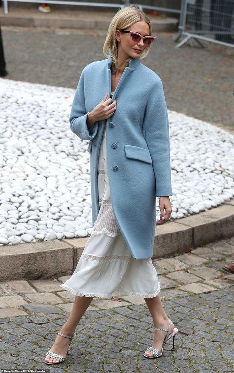 Chic Blue Outerwear, Blue Coat Street Style, Chic Light Blue Winter Outerwear, Powder Blue Coat, Powder Blue Outfit, Pale Blue Coat, Blue Coat Outfit, Pale Blue Trench Coat, Chic Blue Fur Coat