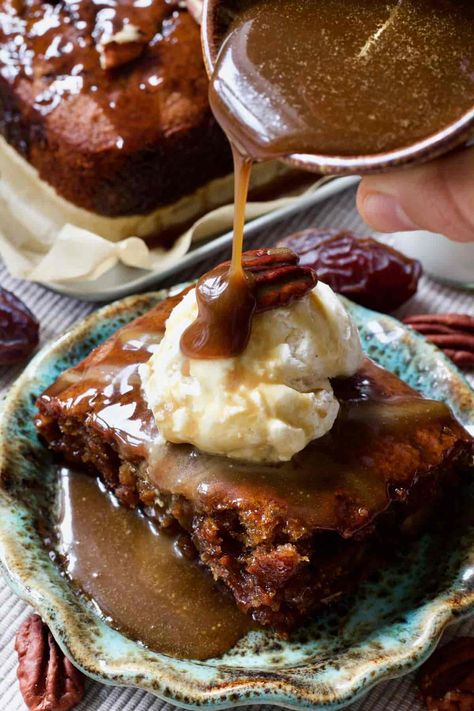 Sticky Date Pudding Recipe, Date Pudding Recipe, Vegan Bakes, British Pudding, Sticky Date, Sticky Date Pudding, Date Pudding, Kitchen Larder, Toffee Sauce