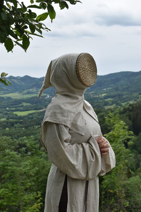 Medieval Beekeeper, White