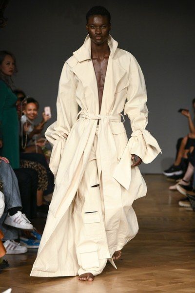 View the full Spring 2019 collection from Selam Fessahaye. Selam Fessahaye, Nyfw 2023, Off White Outfit, Stockholm Spring, Epic Clothes, Gender Fluid Fashion, High Fashion Men, Masculine Fashion, Genderless Fashion