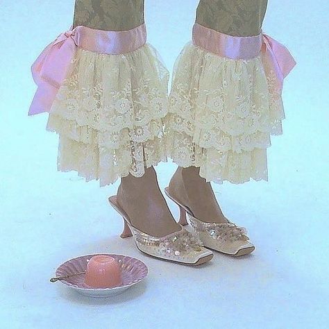 Think Pink, My Funny Valentine, Inspo Board, Marie Antoinette, Photography Inspo, Bella Hadid, Fashion Item, Fashion Inspo Outfits, Instagram Profile