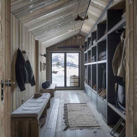 Crafting the Perfect Transition Space with 33 Mudroom Ideas (Concept Interiors) Modern Rustic Mudroom, Ski House Mudroom Ideas, Ski Lodge Mudroom, Chalet Mudroom, Mountain Home Mudroom, Transitional Mudroom, Shiplap Staircase, Ski Room, Gear Room