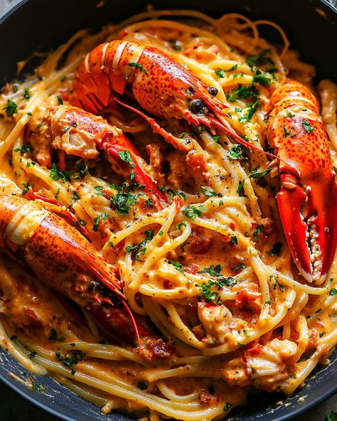 This Creamy Spicy Lobster Pasta is the perfect indulgent meal for special occasions or when you want to treat yourself to something luxurious. The rich and spicy tomato cream sauce ... Read more Lobster Bucatini, Oyster Pasta, Lobster Meal, Lobster Ravioli Sauce, Spicy Lobster, Crab Dinner, Spinach Mushroom Pasta, Ravioli Sauce, Lobster Pasta