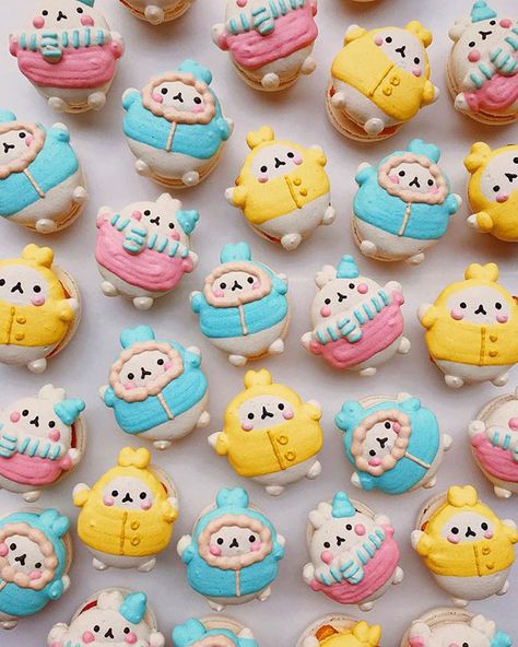 Macaroon Ideas, Kawaii Macarons, Cute Macarons, Cookies Icing, Kue Macaroon, Kawaii Sweets, Kawaii Characters, Kawaii Dessert, French Macaroons