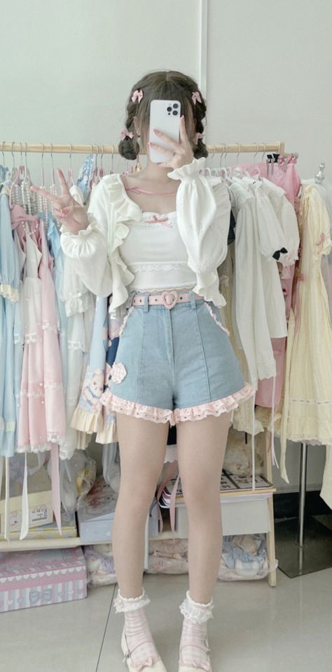 Aesthetic Softie Outfits, Kawaii Outfits With Shorts, Pastel Aesthetic Outfit Summer, Pastel Clothing Style, Kawaii Clothes Summer, Summer Kawaii Outfits, Korean Pastel Outfits, Pastel Core Outfits, Fairy Type Trainer