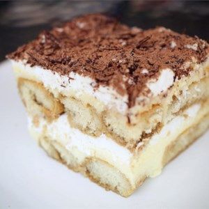 Tiramisu II Vegan Tiramisu, Trifle Dish, Tiramisu Recipe, Vintage Dessert, Köstliche Desserts, Italian Desserts, Sans Gluten, Christmas Desserts, Vegan Desserts