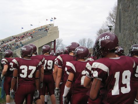 Colgate Football Colgate University Aesthetic, Hamilton College, Colgate University, Farm Town, College Visit, College Vision Board, College Motivation, College Town, Ivy League