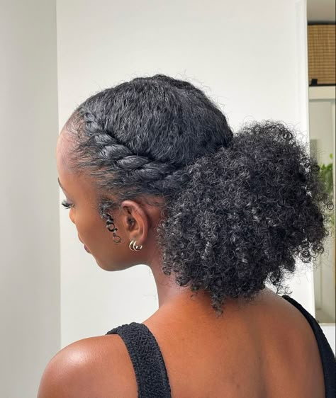 Cabello Afro Natural, Protective Hairstyles For Natural Hair, Hair Styles For Black Women, Quick Natural Hair Styles, Styles For Black Women, Girls Natural Hairstyles, Cute Curly Hairstyles, Curls Hairstyles, Curly Hair Styles Easy