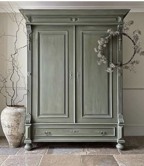 Chalk Paint Wardrobe, Renovate Furniture, Armoire Redo, Sage Green Furniture, Green Painted Furniture, Annie Sloan Painted Furniture, Armoire Makeover, Painted Armoire, Painted Wardrobe