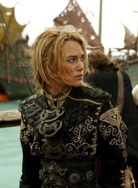 Keira Knightley Pirates, Elisabeth Swan, 00’s Aesthetic, Kiera Knightly, Elizabeth Swann, Keira Knightly, Walking The Plank, Pirate Woman, Captain Jack Sparrow