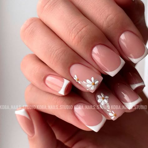 White Tip Nail Designs, French Nails Design, Ongles Gel French, French Manicure Nail Designs, White Tip Nails, Manicure Nail Designs, French Tip Nail Designs, French Manicure Nails, Nail Art For Beginners