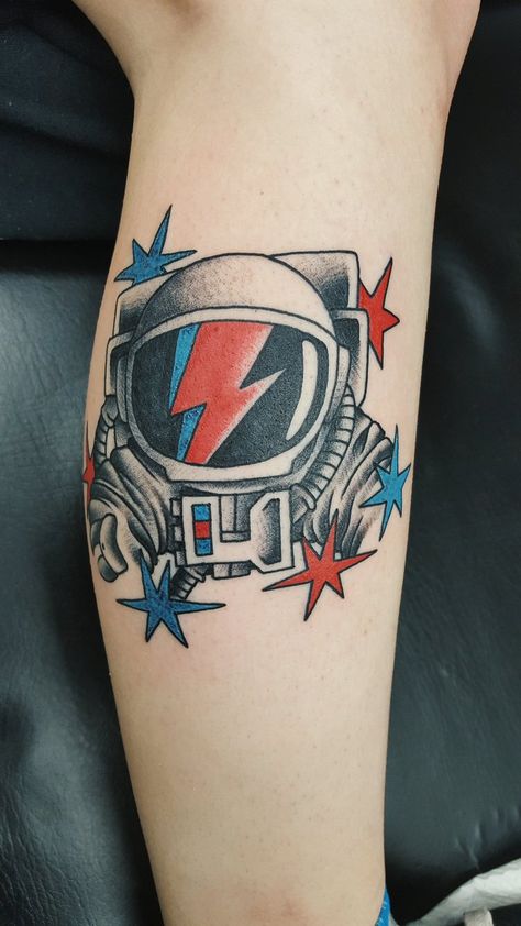 Ziggy Stardust Tattoo, Rose Thigh Tattoos, Men Tattoo Quotes, Quotes For Yourself, Small Inspirational Tattoos, Body Painting Art, David Bowie Tattoo, Art Tattoo Ideas, Astronaut Tattoo