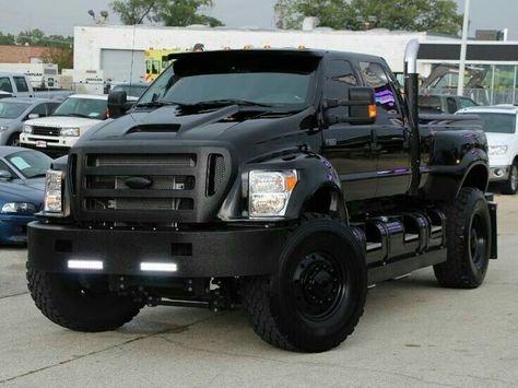 I WANT THIS!!! YEAH BABY!!! Ford F650 Ford Work Trucks, Gmc Topkick, Diesel Pickup Trucks, Ford F650, Tactical Truck, Trucks Lifted Diesel, Best Suv, Custom Pickup Trucks, Custom Chevy Trucks