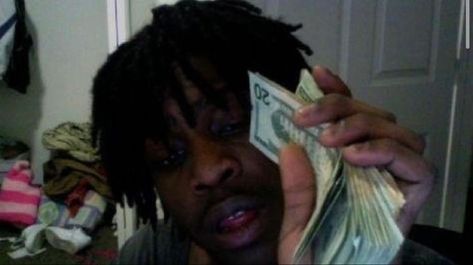 Sosa Chief Keef Pfp, Chief Keef Wallpaper, Glo Girl, Swag Pics, 2013 Swag Era, Rap Wallpaper, Chief Keef, Rap Aesthetic, Best Rapper