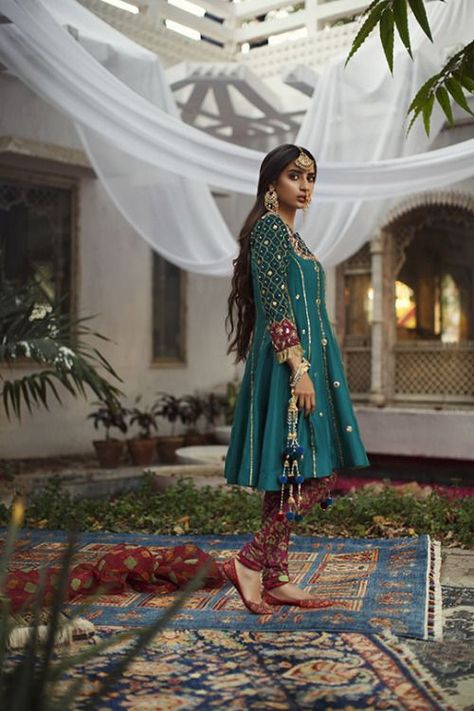 Desi Dress, Pakistani Formal Dresses, Fashion Tumblr, Latest Bridal Dresses, Desi Models, Bridal Dress Fashion, Pakistan Fashion, Festive Collection, Simple Pakistani Dresses