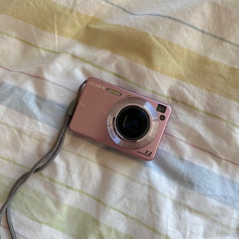 pink sony cybershot Sony Cybershot Camera Pink, Alyssa Core, Digi Camera, Digi Cam, Cute Camera, Side Kick, Nikon Coolpix, 2024 Vision, Digital Cameras