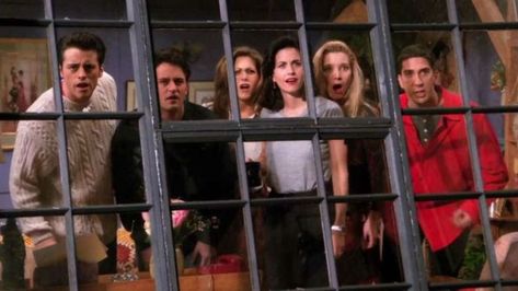 컴퓨터 배경화면, Netflix Shows To Watch, Friends Leave, Friends Reunion, Friends Scenes, Jenifer Aniston, Lucas Scott, Ashley Judd, Friends Episodes