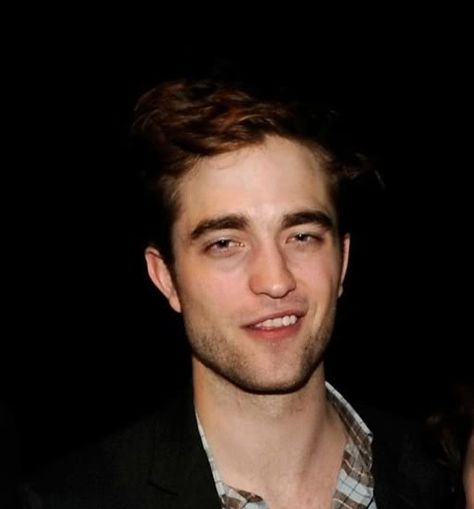 crooked smile Crooked Smile Drawing, Smile Drawing, Crooked Smile, Mtv Awards, Married Woman, Happily Married, Robert Pattinson, New Pictures, Mtv