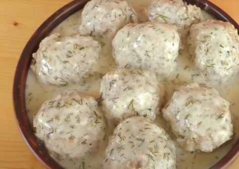 Polish Meatballs, Recipe For Meatballs, Polish Recipe, Sour Cream Sauce, Vegetable Broth, Minced Meat, Polish Recipes, Meatball Recipes, Cream Sauce