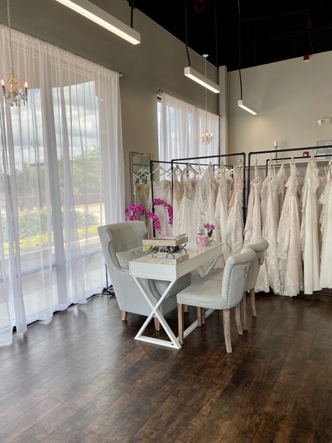 Small Bridal Boutique Interior Design, Small Bridal Shop Interior, Bridal Shop Interior, Bridal Shop Decor, Interior Boutique, Bridal Boutique Interior, Bridal Closet, Bridal Business, Bridal Store