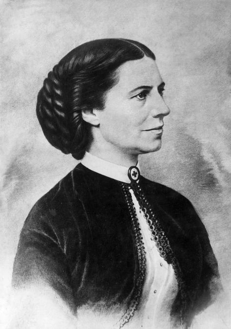 USA: Clara Barton; Founder of the American Red Cross. Women we admire; influential women in history #Lottie dolls #herstory Clara Barton, Vintage Nurse, John Brown, Influential Women, Extraordinary Women, American Red Cross, Great Women, Famous Women, Red Cross