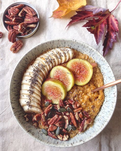 Pumpkin Spiced Porridge Autumn Porridge, Spiced Porridge, Vegan Porridge, Pumpkin Porridge, Vegan Pumpkin Spice, Pecan Nuts, Vegan Pumpkin, Winter Mornings, Autumn 2024