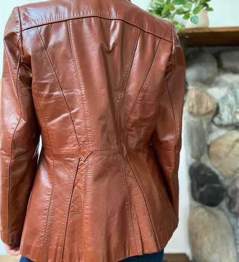 Stunning 1970’s Wilsons leather jacket up on Etsy today! Link in the bio. #leatherjacket #leather #70s #1970s #vintage #vintageclothing #vintagejacket #etsy #womensvintage #wilsonsleather Wilsons Leather Jacket, Vintage Jacket, 1970s, Vintage Outfits, Leather Jacket, Leather, Quick Saves