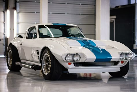 Geoff Hobbs - 1963 Chevrolet Corvette Grand Sport (Continu… | Flickr Corvette 2015, Chevy Convertible, Corvette C7 Stingray, Corvette Race Car, 1963 Corvette, Corvette C2, F12 Berlinetta, Corvette Grand Sport, Corvette C5