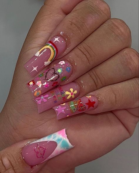 Karol G Nails, G Tattoos, Karol G Concert, Nail Ideas Summer, Ideas Summer Nails, Nail Sunny, Nails Xmas, Concert Nails, G Tattoo