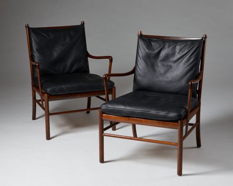 Pair of Colonial chairs model PJ 149 designed by Ole Wanscher for Poul Jeppesen, — Modernity Colonial Chair, Ole Wanscher, Danish Chair, Mill House, Chair Designs, Design Gallery, Nordic Design, Glass Lighting, The 20th Century