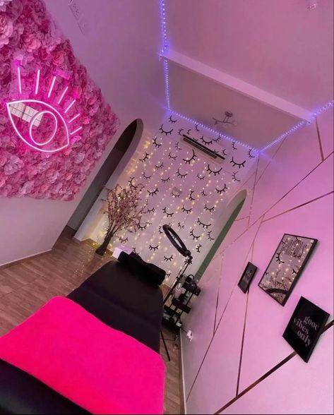 Black Lash Room, Lash Room Decor Ideas, Lash Studio Decor, Lash Room Ideas, Eyelash Decor, Eyelash Studio, Tech Room, Lash Room Decor, Beauty Room Salon