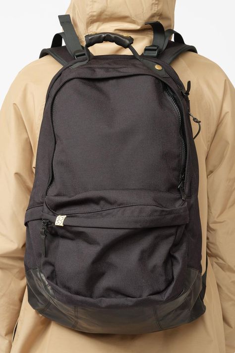 Myog Backpack, Big School Bags, Daily Backpack, Urban Bags, Retro Backpack, Backpack Essentials, Handbag Essentials, Stylish Work Attire, Daily Bag