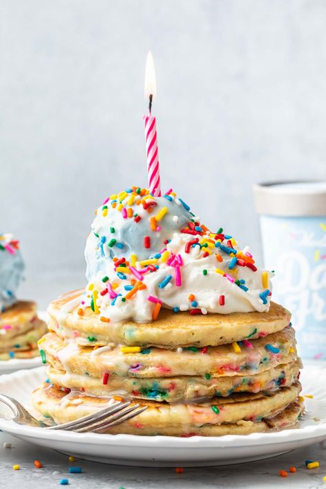 Celebrate your birthday all day long with these awesome funfetti pancakes. These birthday cake pancakes are sweet, fluffy and topped with a powdered sugar glaze and dairy free birthday cake ice cream. Peanut Chicken Wraps, Dairy Free Birthday Cake, Easy Peanut Chicken, Birthday Cake Pancakes, Funfetti Pancakes, Birthday Cake Ice Cream, Birthday Pancakes, Cake Pancakes, Pancake Dessert