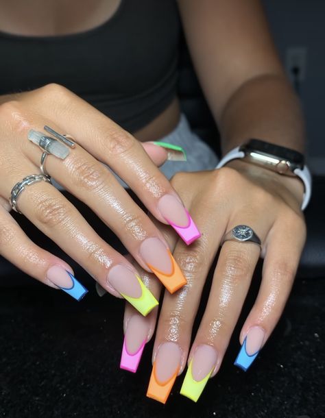 Long And Short Nails, Design Summer Nails, Neon Acrylic Nails, Unghie Sfumate, Broken Nails, Summery Nails, Nails Colors, Summer Acrylic Nails, Festival Nails