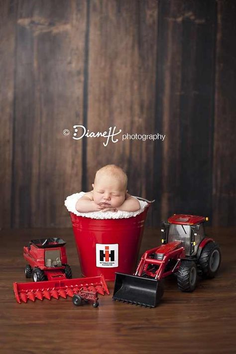 make it a john deere and its a keeper Newborn Cowboy, Baby Boy Newborn Pictures, Cow Hat, Dj Photography, Foto Newborn, Baby Pictures Newborn, Farm Toys, Foto Baby, Case Ih