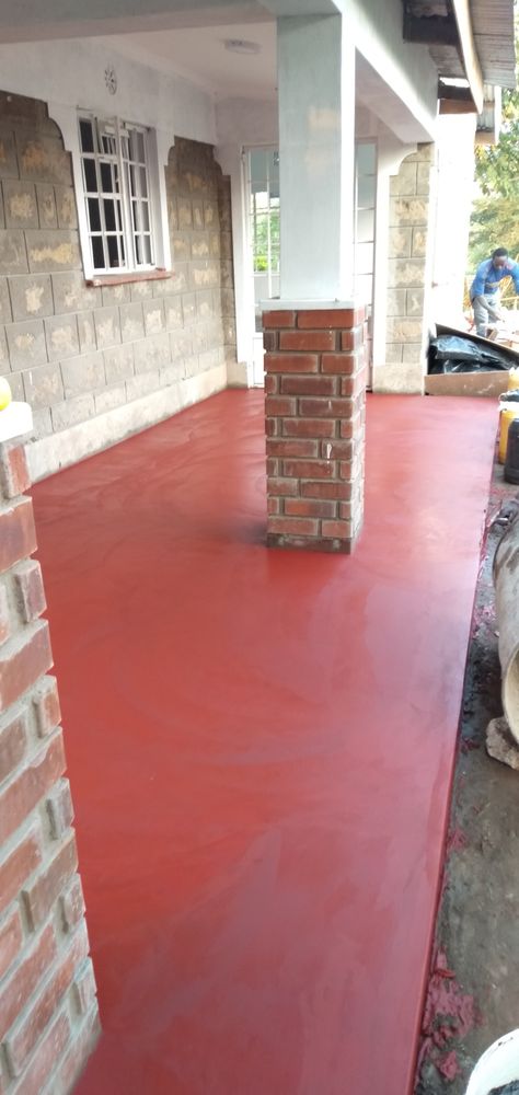 Application of red oxide floor pigment Redoxide Floors Design, Red Oxide Flooring Ideas, Oxide Flooring Ideas, Flooring Ideas Bedroom, Red Oxide Flooring, Oxide Flooring, Cement Flooring, Painted Porch Floors, House Staging