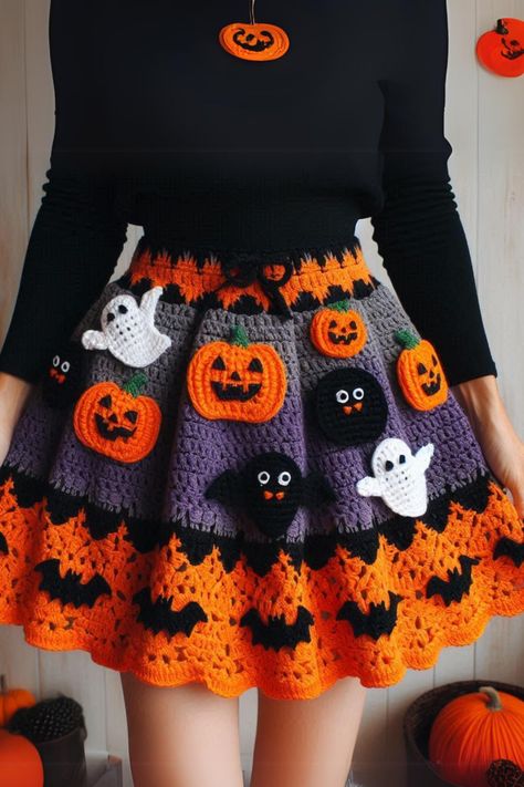 Halloween-themed crochet skirt with pumpkins, ghosts, and bats. Easy and customizable recipe for your spooky Halloween look! Crochet Skirts Pattern, Easy Holiday Crochet Patterns, Whimsigoth Crochet Ideas, No Sew Crochet Projects, Halloween Crochet Outfits, Halloween Crochet Patterns Clothes, Mindless Crochet Projects, Halloween Crochet Patterns Free Clothes, How To Make Crochet Patterns